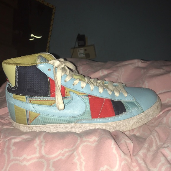 Nike’s - Picture 3 of 4